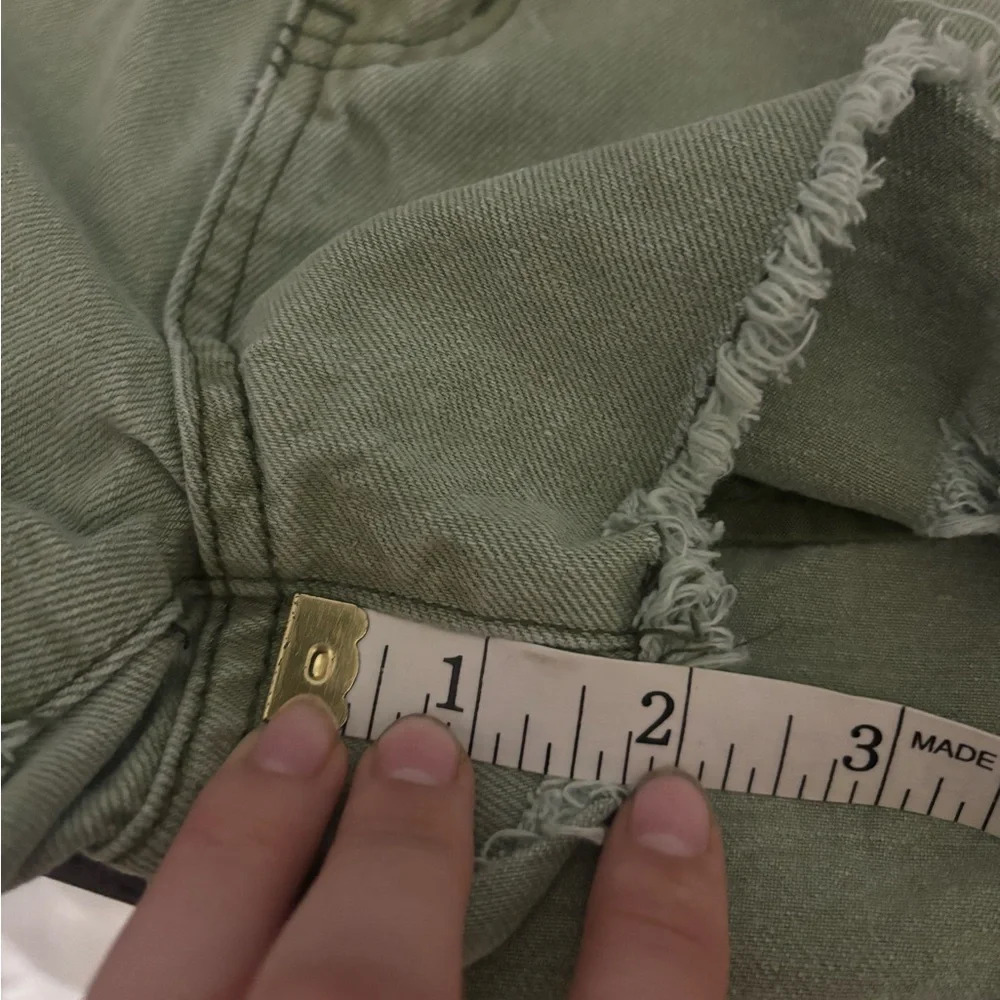 Hayden girls green distressed denim shorts girls medium - Picture 7 of 7